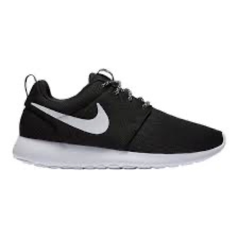 Black Nike Roche